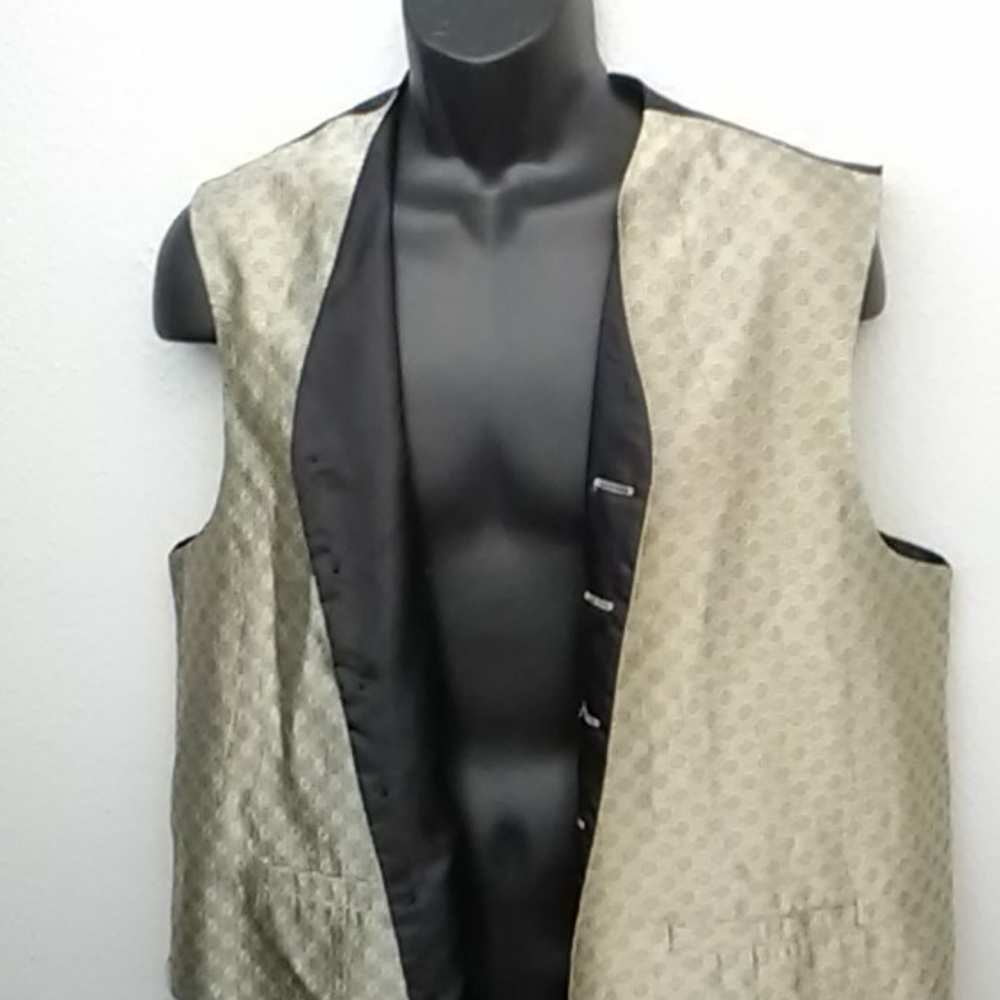 Louis Roth Large Vest - Picture 3 of 3